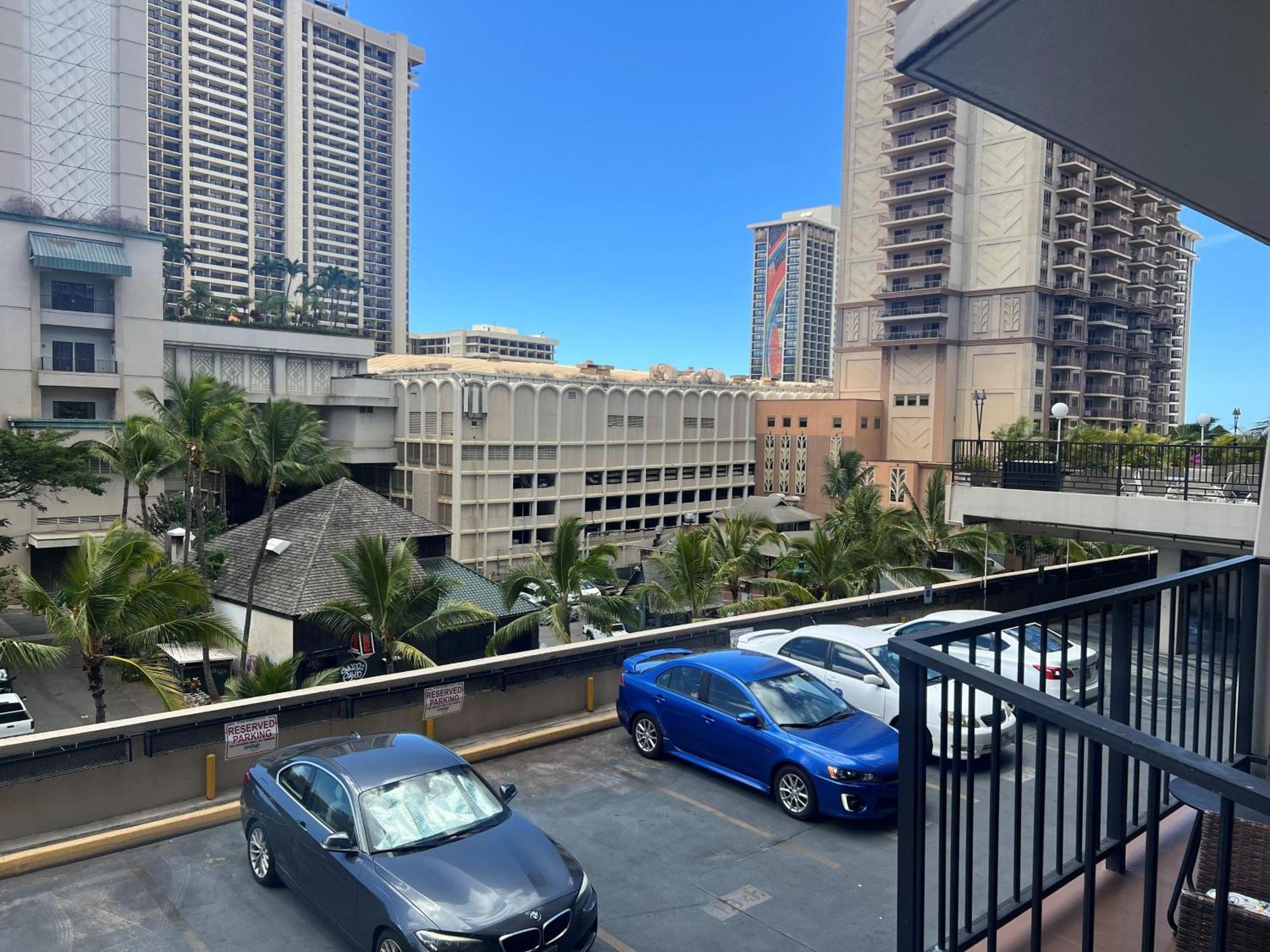 Waikiki Palms In Paradise